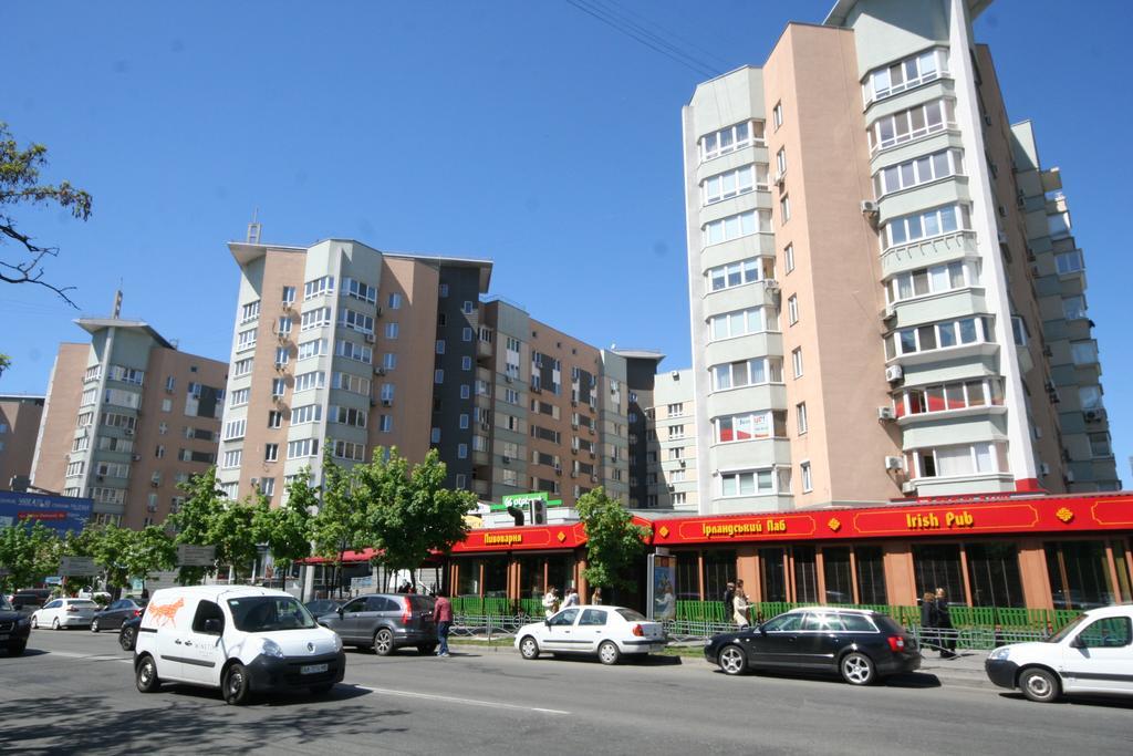 Inn Home Apartments - Livoberezhna Kiev Extérieur photo