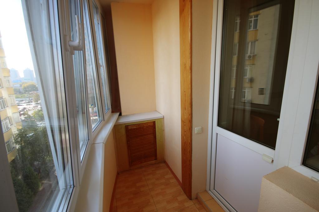 Inn Home Apartments - Livoberezhna Kiev Extérieur photo