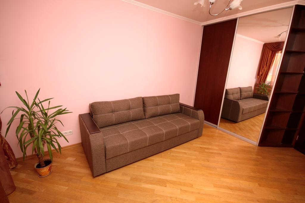 Inn Home Apartments - Livoberezhna Kiev Extérieur photo