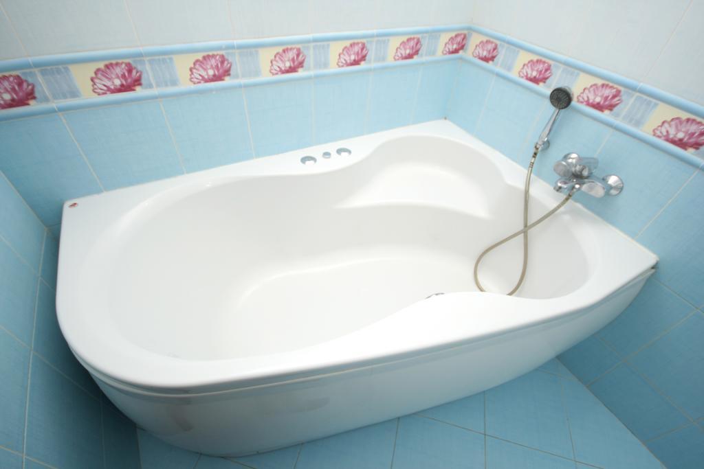 Inn Home Apartments - Livoberezhna Kiev Extérieur photo