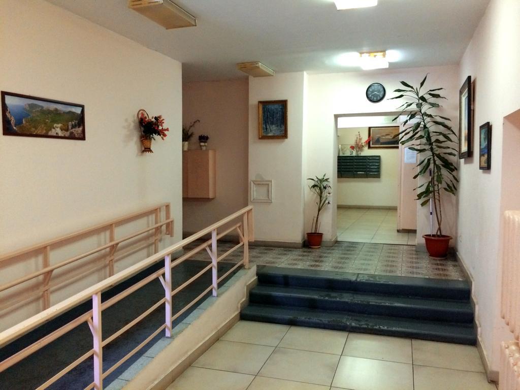 Inn Home Apartments - Livoberezhna Kiev Extérieur photo