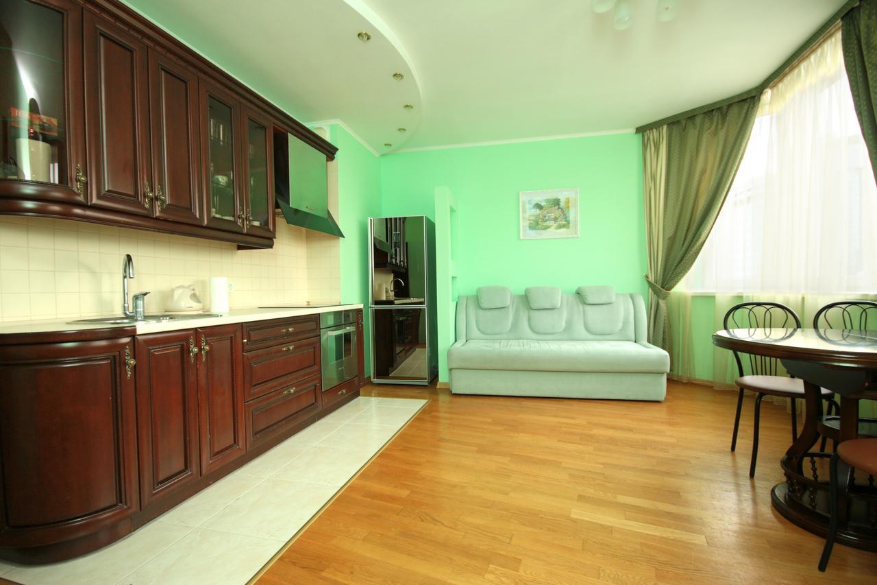Inn Home Apartments - Livoberezhna Kiev Extérieur photo
